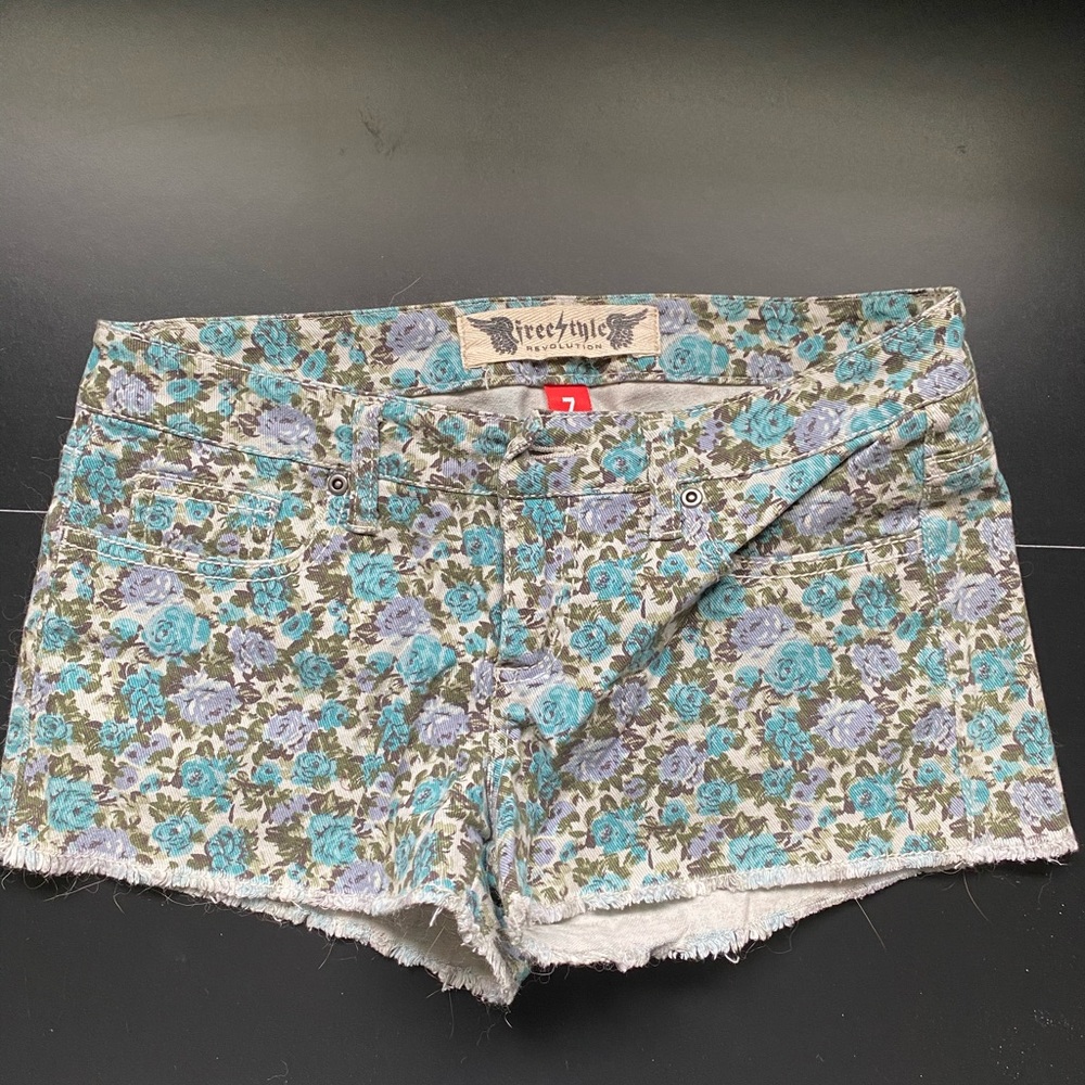 3 for $20 | FREESTYLE Flower Pattern Shorts